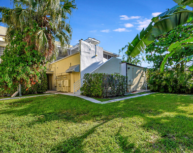 218 Worth Avenue - Photo Thumbnail 26