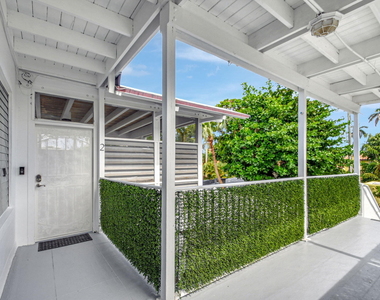 218 Worth Avenue - Photo Thumbnail 4