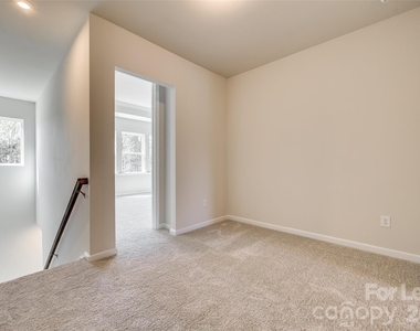 229 Brooks Springs Drive - Photo Thumbnail 15