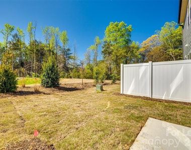 229 Brooks Springs Drive - Photo Thumbnail 27