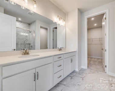 229 Brooks Springs Drive - Photo Thumbnail 18