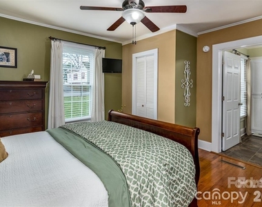 1004 Valley Street - Photo Thumbnail 12