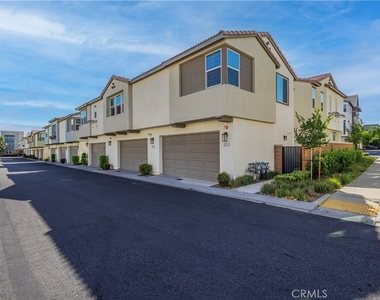 9513 Retreat Place - Photo Thumbnail 34