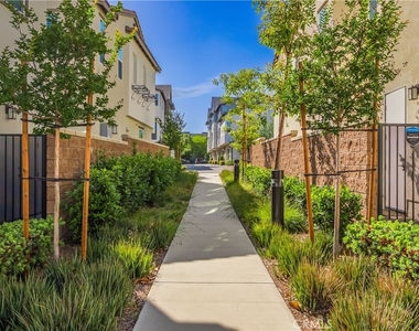 9513 Retreat Place - Photo Thumbnail 35