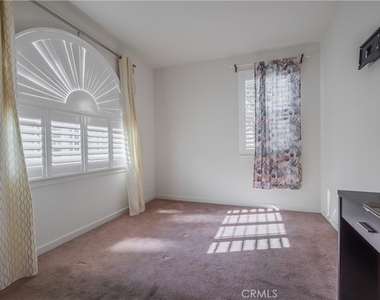 9513 Retreat Place - Photo Thumbnail 14