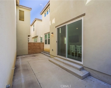 9513 Retreat Place - Photo Thumbnail 30