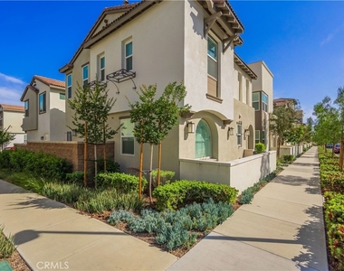 9513 Retreat Place - Photo Thumbnail 37