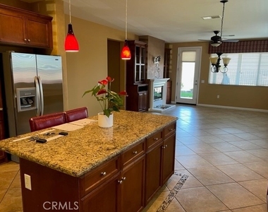 180 Lehman Way - Photo Thumbnail 2