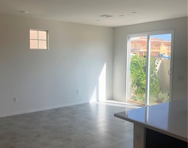 41957 Zafra Street - Photo Thumbnail 2