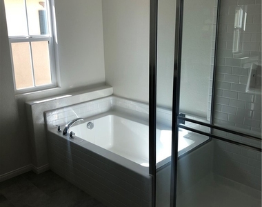 41957 Zafra Street - Photo Thumbnail 14