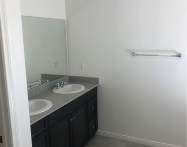 41957 Zafra Street - Photo Thumbnail 13
