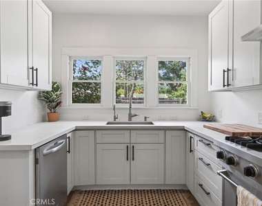 223 S Padre Juan Avenue - Photo Thumbnail 15