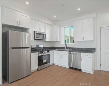 8750 Sepulveda Boulevard - Photo Thumbnail 10