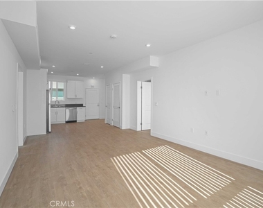 8750 Sepulveda Boulevard - Photo Thumbnail 9