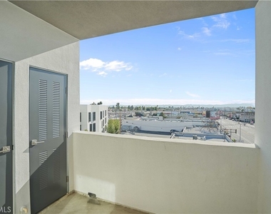 8750 Sepulveda Boulevard - Photo Thumbnail 22