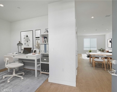 8750 Sepulveda Boulevard - Photo Thumbnail 2