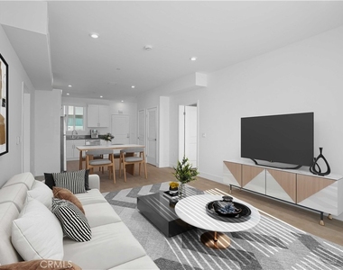 8750 Sepulveda Boulevard - Photo Thumbnail 8