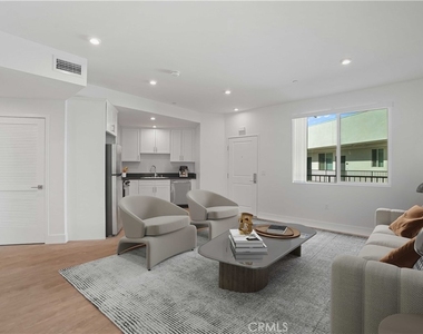 8750 Sepulveda Boulevard - Photo Thumbnail 4