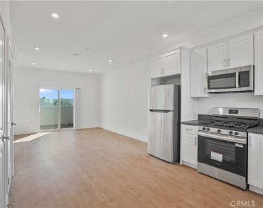 8750 Sepulveda Boulevard - Photo Thumbnail 11