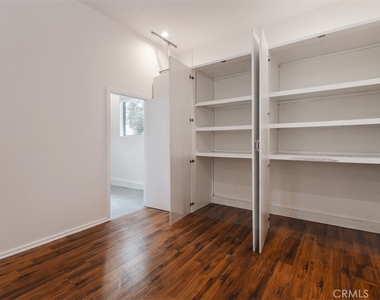 5017 Hesperia Ave - Photo Thumbnail 26