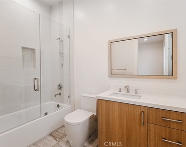 5017 Hesperia Ave - Photo Thumbnail 44