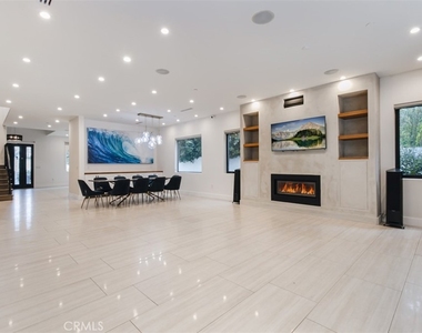 5017 Hesperia Ave - Photo Thumbnail 12