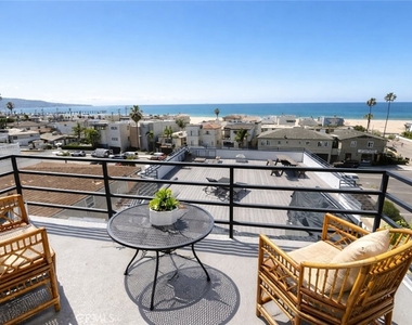 2124 Hermosa Avenue - Photo Thumbnail 1