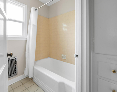 3103 N Olive Avenue - Photo Thumbnail 13
