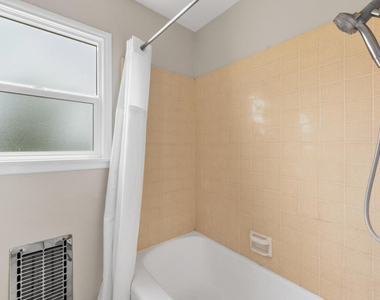 3103 N Olive Avenue - Photo Thumbnail 15