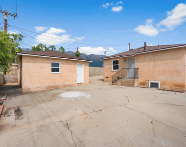 3103 N Olive Avenue - Photo Thumbnail 16
