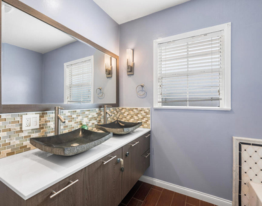3101 N Olive Avenue - Photo Thumbnail 23