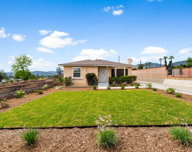 3101 N Olive Avenue - Photo Thumbnail 1