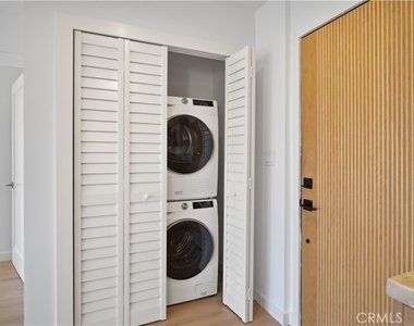 1105 N Coast Hwy - Photo Thumbnail 10