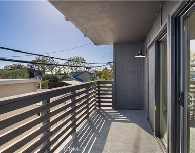 1105 N Coast Hwy - Photo Thumbnail 28