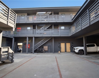 1105 N Coast Hwy - Photo Thumbnail 30