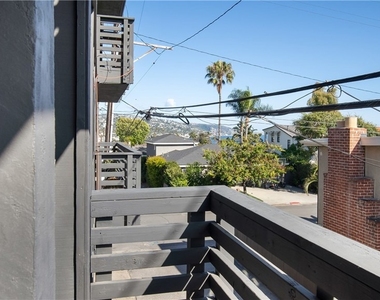 1105 N Coast Hwy - Photo Thumbnail 27