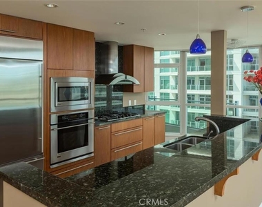 3141 Michelson Drive - Photo Thumbnail 6