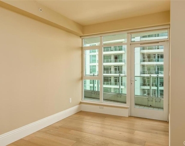 3141 Michelson Drive - Photo Thumbnail 10