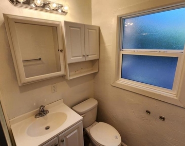 728 W 1st Avenue - Photo Thumbnail 5