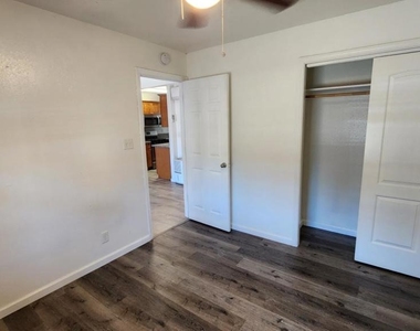 728 W 1st Avenue - Photo Thumbnail 10