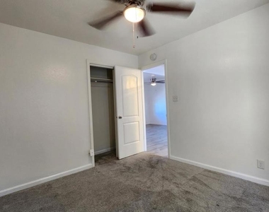 728 W 1st Avenue - Photo Thumbnail 7