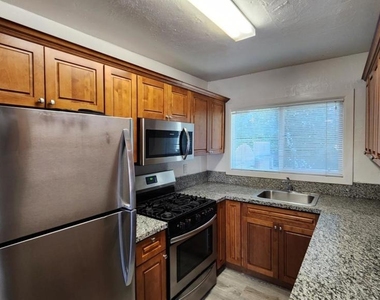 728 W 1st Avenue - Photo Thumbnail 2