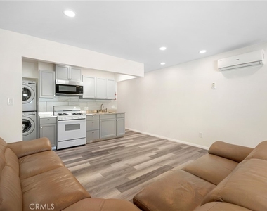 614 N 4th Street - Photo Thumbnail 5