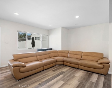 614 N 4th Street - Photo Thumbnail 3