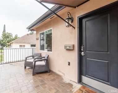 1443 E Broadway - Photo Thumbnail 5