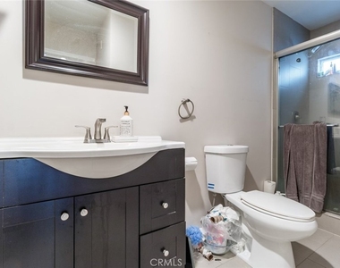 1443 E Broadway - Photo Thumbnail 21