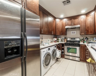 1443 E Broadway - Photo Thumbnail 11