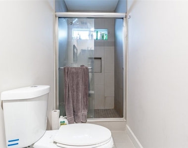 1443 E Broadway - Photo Thumbnail 20
