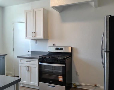 2684 73rd Avenue - Photo Thumbnail 12
