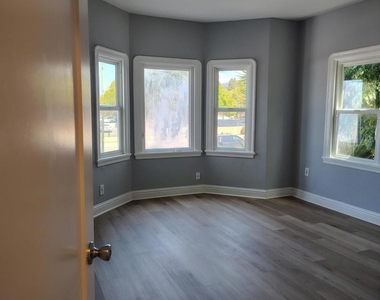 2684 73rd Avenue - Photo Thumbnail 2